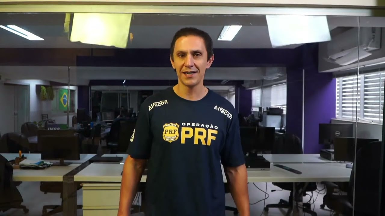 Direito Penal X Direito Constitucional- Aquela resenha dos professores Lucas Fávero e Danilo Menezes