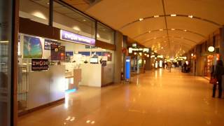 preview picture of video 'Fluginformationen - Hamburg Airport | Flughafen Hamburg Reisebüro Fella Hammelburg'
