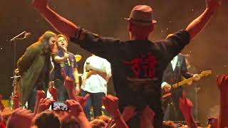 The Pogues - &#39;Streams of Whiskey (feat. Grain Chatten &amp; everyone)&#39; clip (Dublin, December 2024)