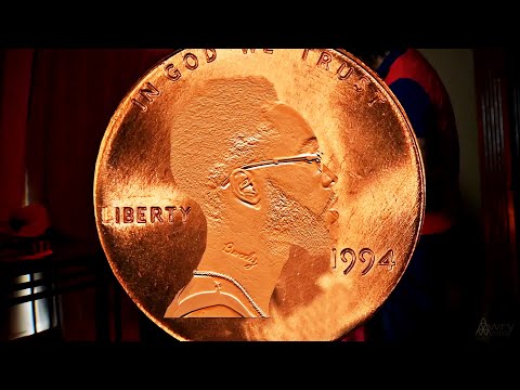 Loose Change - FamousDee (Official Music Video)