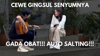 Download lagu A GINGSUL GIRL SINGS A JAVANESE SONG, THE DAMAGE IS OUT OF THE WORLD!!! mp3