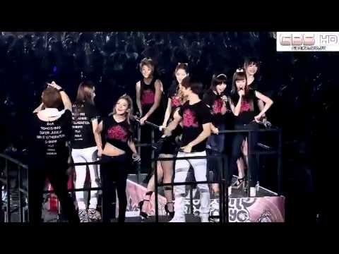 [HD] SHINee Minho f(x) Krystal SMTown Tokyo 2011 (SECRET EYE CONTACT)