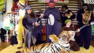 Russkaja - "Roar" (Original by Katy Perry)