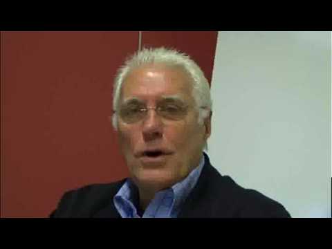 El ex-entrenador de baloncesto de la selección española, del Joventut de Badalona y del Real Madrid conversa sobre equipos de alto rendimiento y gestión del fracaso y del éxito en la empresa.