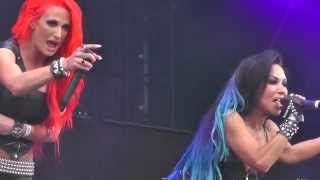 Butcher Babies - Monster's Ball (Live @ Graspop 2015)