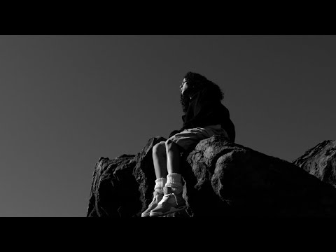 Zevia - why me (Official Visualizer)