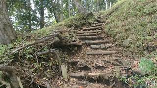 鍋割山