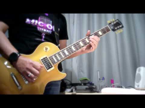 [SOUNDCHECK] Slash "Victoria" Les Paul Standard Goldtop Gold