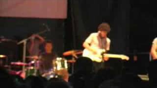 the wanted live rockando Closing my eyes