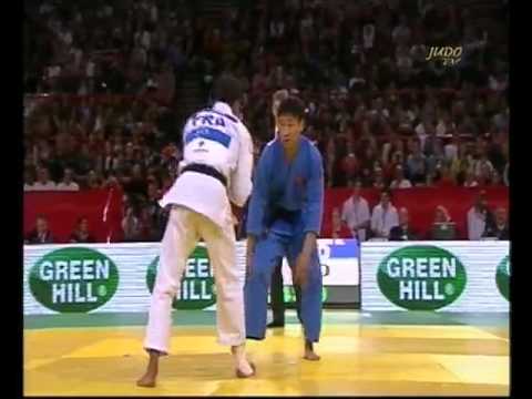 JUDO 2010 Tournois de Paris: Miyaragchaa Sanjaasuren (MGL) - David Larose (FRA)