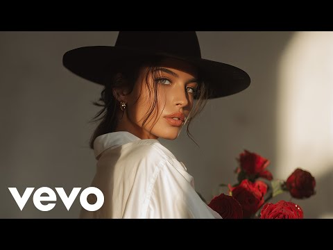 ReteoX - Love in the Echo 💞 (Beautiful Girls • Italo Disco Mix 80s 90s) #top #retro #trending