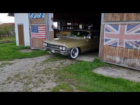 Back to Home! Nach dem Shooting kommt der 62er DeVille wieder in die Scheune.