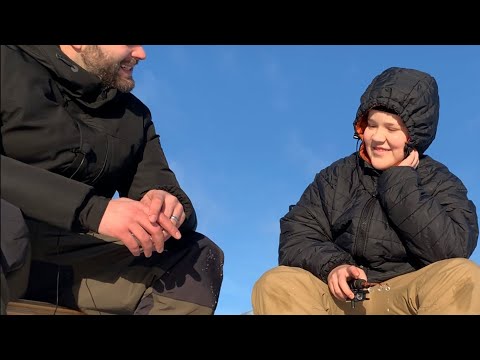 Kalakingiä etsimässä hiihtolomalla - Alexin kanssa ahvenpilkillä - Ahvenenpilkintä - jigipilkki