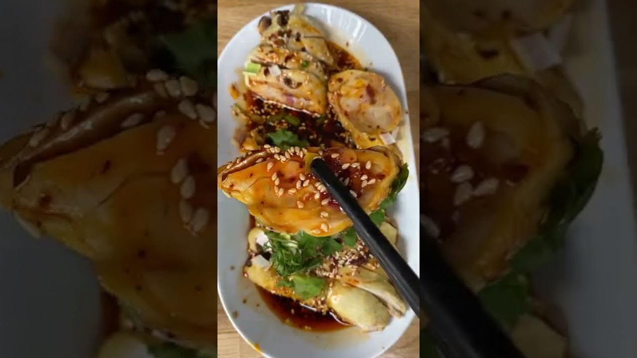 Watch video Des Nouilles Ceinture Géantes Des Nouilles Ceinture Géantes