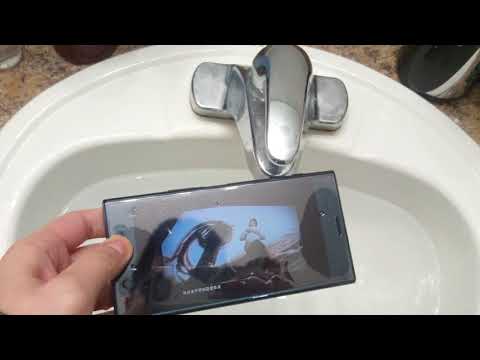 Xperia XZ Premium water test