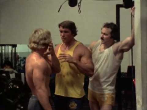 Pumping Iron- Arnold teach little guy how to pose
