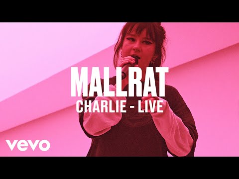 Mallrat - "Charlie" (Live) | Vevo DSCVR