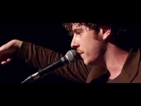 Lo Stato Sociale +  Max Collini - Maiale | Il treno della vanità - Ultimo concerto da turisti