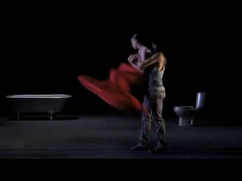 EL BAÑO. Princesa Cangrejo Dance Company dirigida por Helena Martín