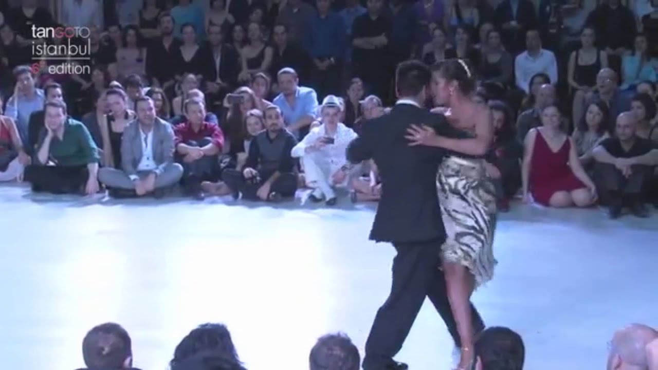 Sebastian Achaval and Roxana Suarez 018