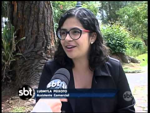 Livros de colorir para adultos viram febre em Nova Friburgo