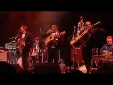 Calexico | Cancion Del Marachi feat.  Mariachi Luz de Luna & Ruben Moreno