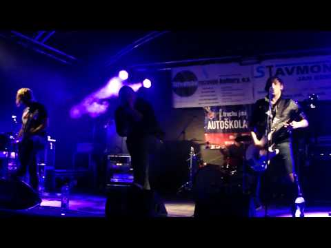 Ready, Set, Fall- Skyscrapers live @ Smrťák