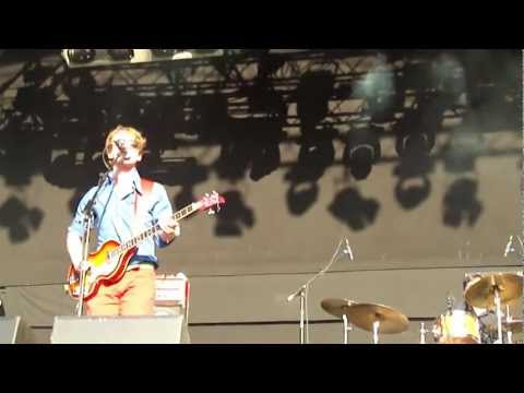 Broken Glass Heroes - Let's not fall apart - Maanrock 2011