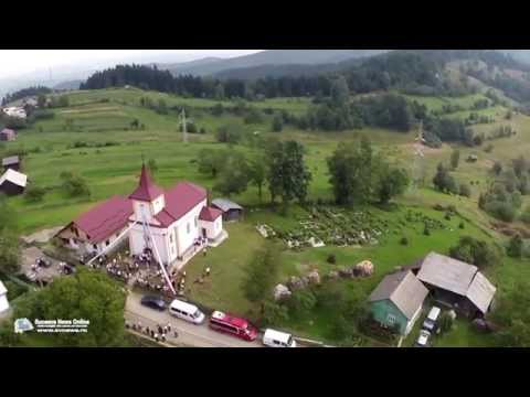Biserica romano catolică din satul Pleşa (filmare aeriană)