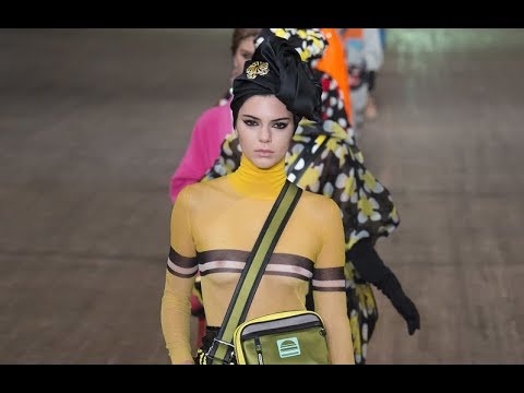 MARC JACOBS Full Show Spring Summer 2018 New York - Fashion Channel