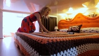 Tiny Eclectic Amazing Spaces - The Retro Metro video