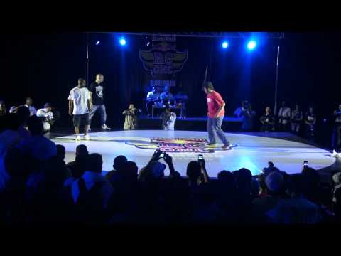 Red bull Bc One Cypher 2012 Bahrain - bboy x Vs bboy faroos