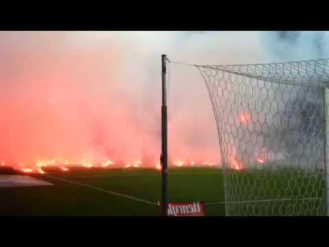 Cracovia Kraków - Wisła Kraków (13.12.2017) ostrzał sektora Wisły