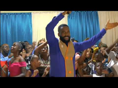 GON KOTE YAP SITE NON  MWEN-PLM ADORATION(PI BEL ADORASYON PLM AMEN 3 FOIS POU FEN ANE AN....