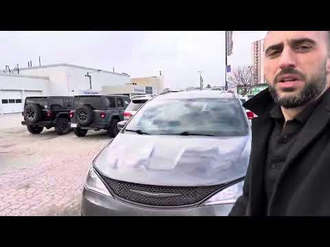 2019 Chrysler Pacifica Touring-L Plus 2WD in Gray for sale at Kitchener Chrysler Dodge Jeep Ram in Kitchener, ON