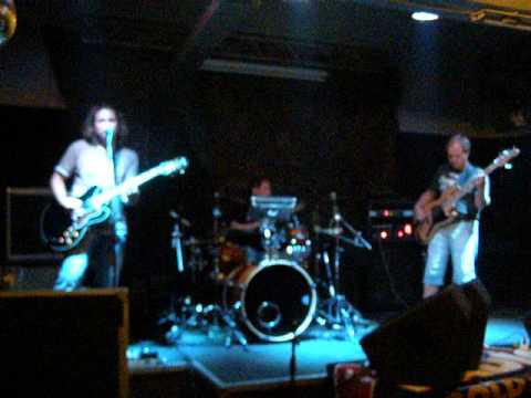 5 Minutes Under Water - Bit on the Side