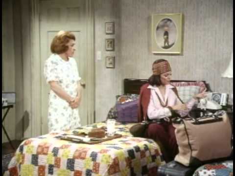 Rhoda - S01E02 - You Can Go Home Again