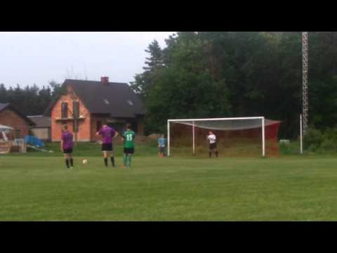 Radosław Cisak podwyższa na 4-1 z rzutu karnego