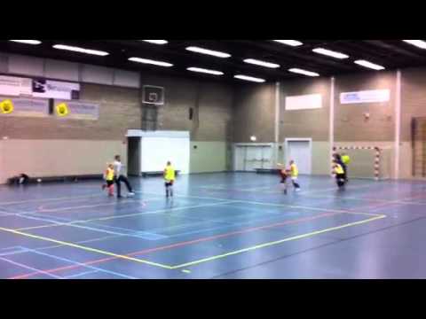 OSV D1 en D2 in de zaal.