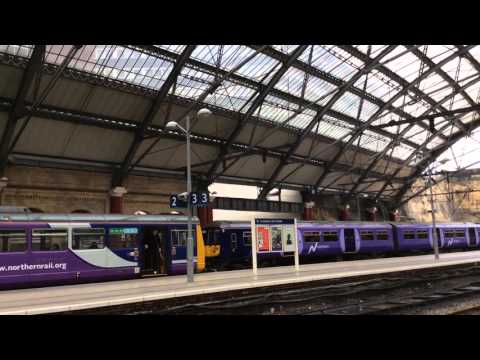 319383 enters platform 1, Liverpool Lime Street