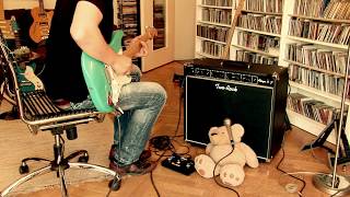 Video thumbnail for Two Rock Akoya 1 x 12 Combo, Part1 (with Strat) by GregsGuitars