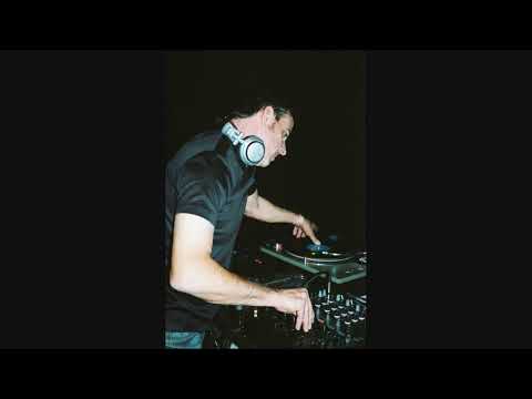 Best of Hot Mix 5 : Mickey Mixin Oliver Dj Live on 102.7 WBMX, Chicago 1986-10