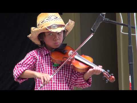 2013-08-03 PeeWee - Matteo Quale - Ukiah Fiddle Contest 2013