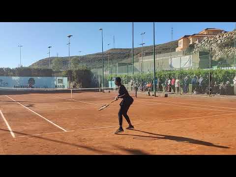 Wozuko Mdlulwa gana en la final femenina del Mutua Madrid Open con este punto a Marta Picó #tenis