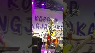 Download lagu live performance 3 pemuda Berbahaya ft Sallsa Bintan at Bento kopi Tasik #uitasik2018 mp3 Download lagu live performance 3 pemuda Berbahaya ft Sallsa Bintan at Bento kopi Tasik #uitasik2018 mp3