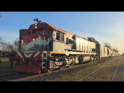 [8K] Tren cargado de NCA con la EMD GT-22CW 9037 pasando por Marcos Juárez!!!!!!