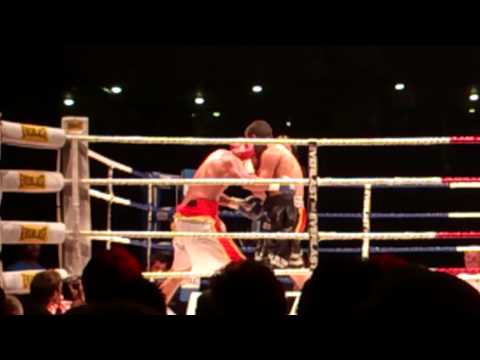 Ermano Fegatilli wp Michael Carrero round 6 Gents Boksgala 28 september 2012,