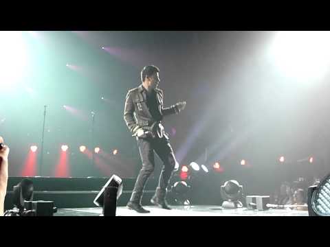 NKOTBSB Geneva May 3 #14 - Step By Step - Jordan's Dance Solo