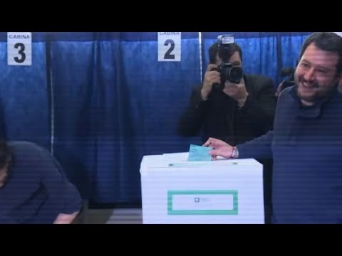 Elections en Italie: Matteo Salvini vote à Milan
