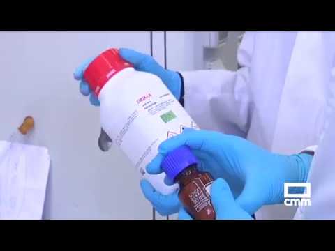 Miniatura del vídeo sobre qué alimentos y materiales evitar en la freidora de aire